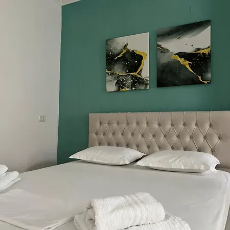 Private 3* Gjirokastër